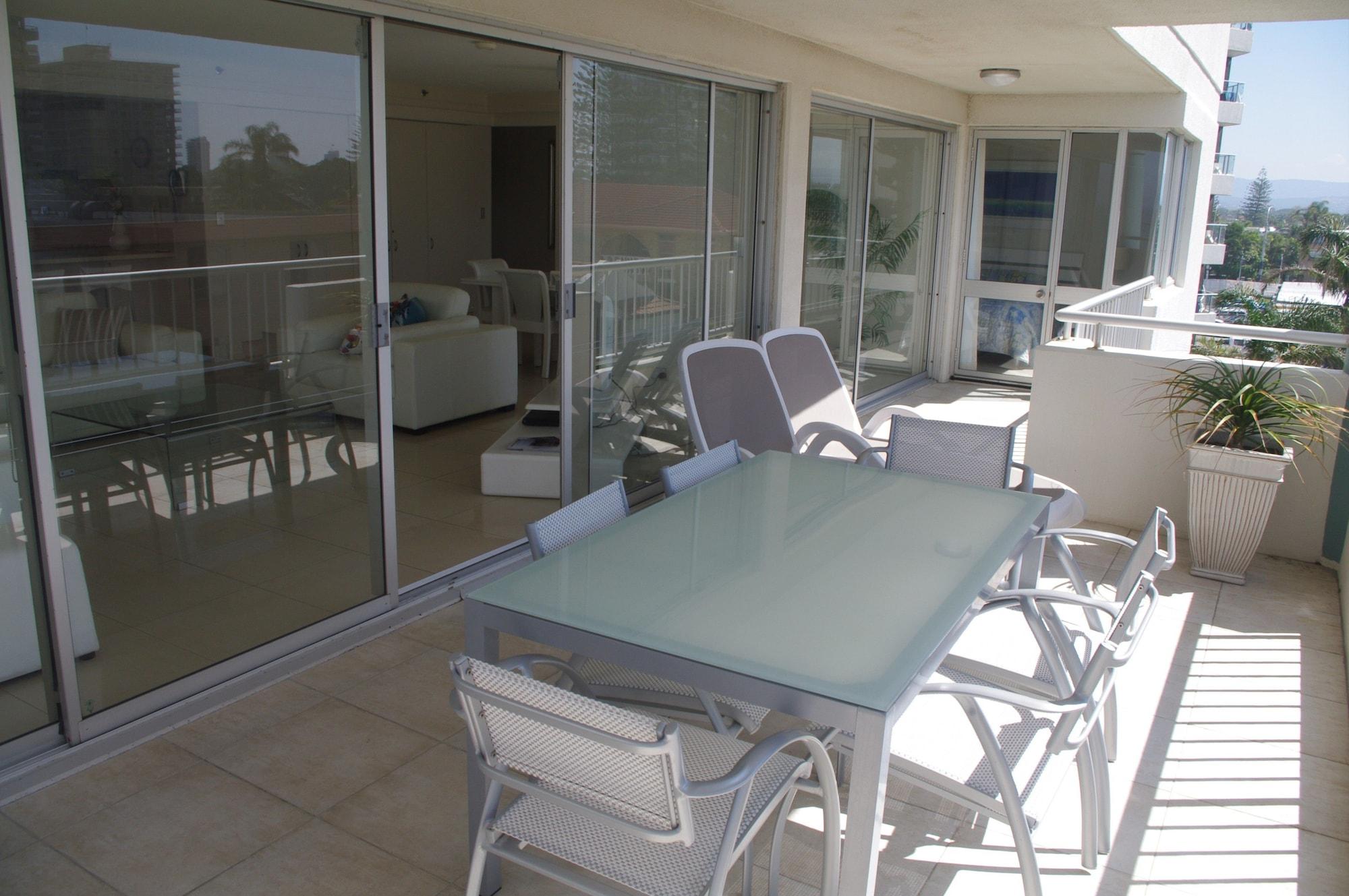 Marriner Views Aparthotel Gold Coast Kültér fotó